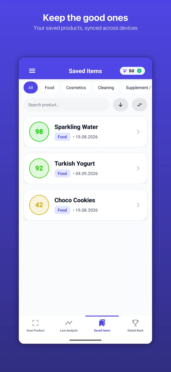 Gerçek Health Score kayıtlı ürünler ekranında örnek su, yoğurt ve kurabiye analizleri.